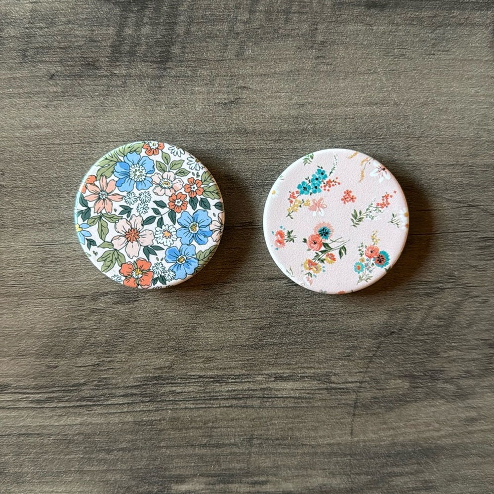 Swappable Popsocket Tops